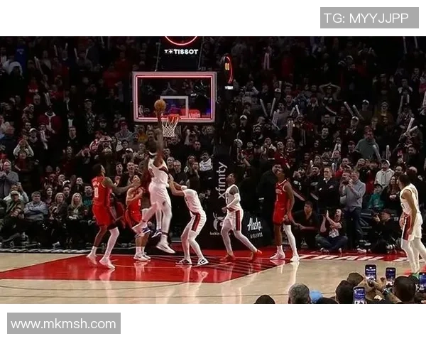 开拓者惨遭绝杀,全场球迷捧首不敢相信,谁留意杨瀚森的行为